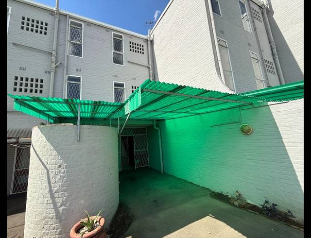 4 BEDROOM TOWNHOUSE FOR SALE IN PELHAM